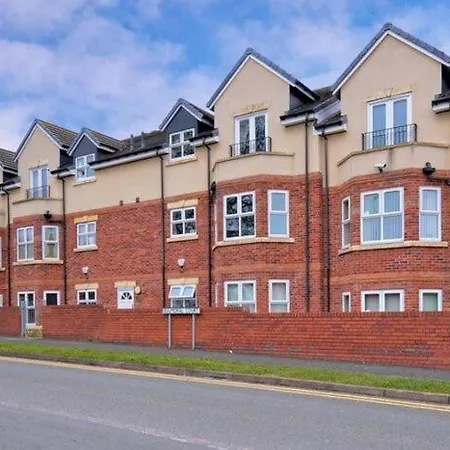 Modern 2 Bed Apartment With Free Parking And Netflix Dawley Exterior photo