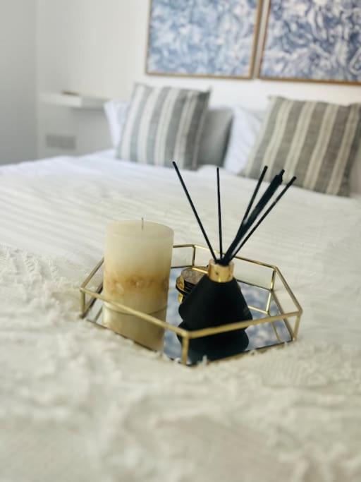 Modern 2 Bed With Free Parking And Netflix Apartment *